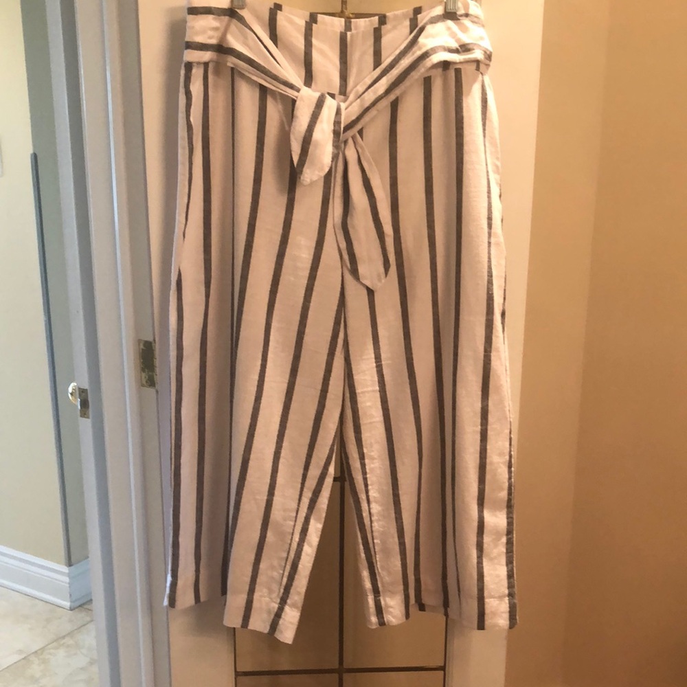 Striped Linen-Cotton Blend Capri Pants